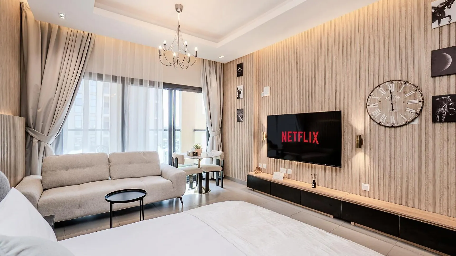 Studio Apartment With Balcony - Infinity View Sharjah Emirados Árabes Unidos