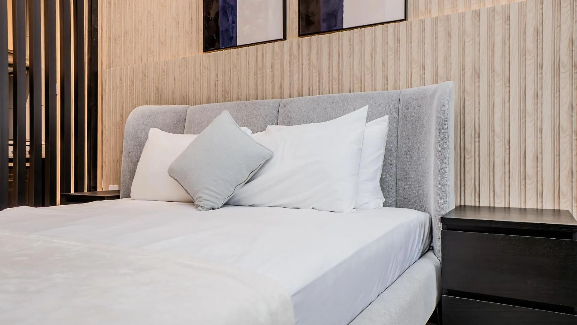 Studio Apartment With Balcony - Infinity View Sharjah