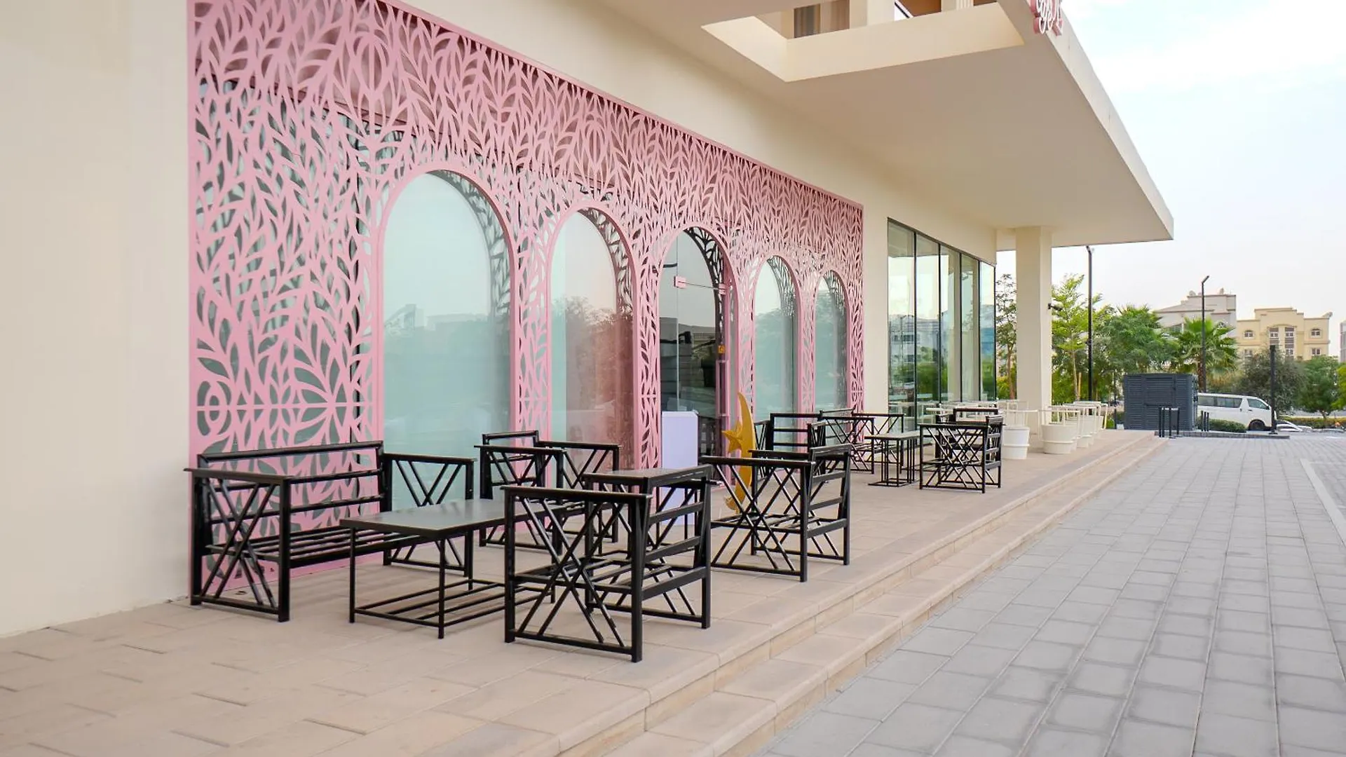 Studio Apartment With Balcony - Infinity View Sharjah